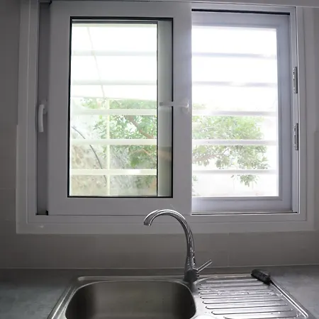 Seaside House With Garden 펜션 *