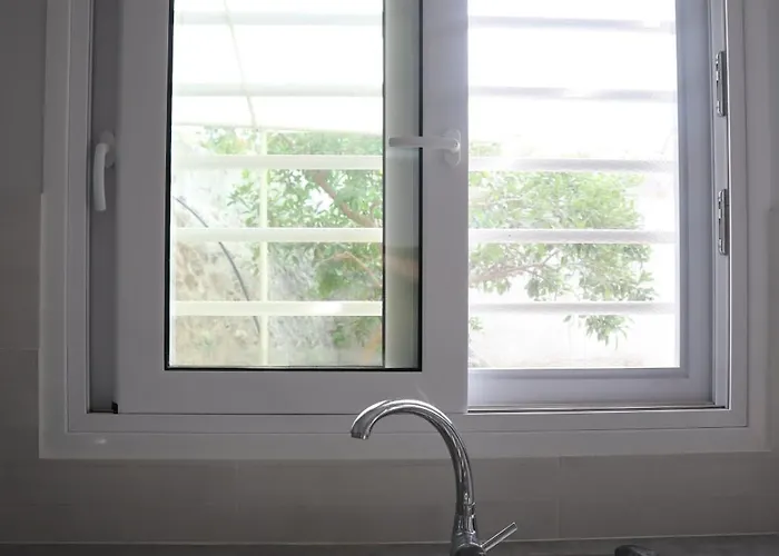 Seaside House With Garden 펜션 *
